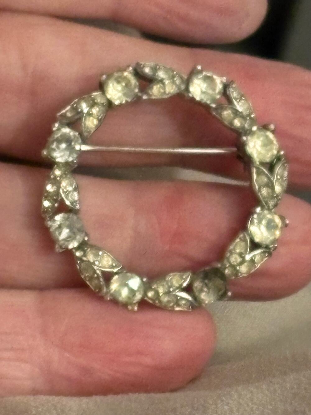 Alfred Philippe Trifari Brooch Patent 151914 1948 DES PAT NO missing stone